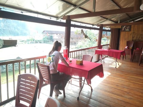 Tran Xuan Homestay Nature lodge in Laos