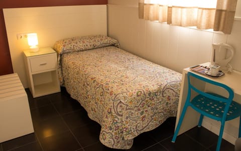 Hostal San Vicente II Bed and Breakfast in Seville