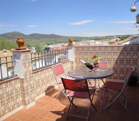 Balcony/Terrace, City view, Mountain view