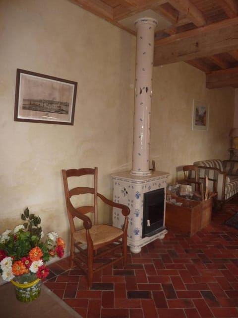 Library, Dining area