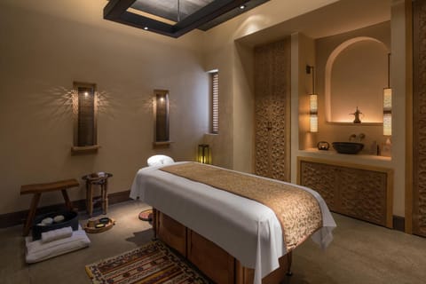 Massage, Spa and wellness centre/facilities