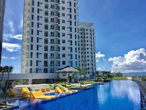 Mactan Newtown Affordable Suite with FREE Pool & Beach Condo in Lapu-Lapu City