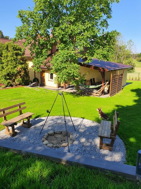 Apartament w lesie z balią Apartment in Pomeranian Voivodeship