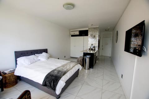 Brookes Hill Private Suite Condominio in Port Elizabeth