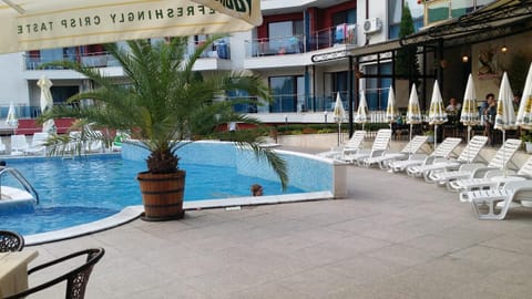 Royal Cove ApartHotel - Self-catering Apartment hotel in Kavarna