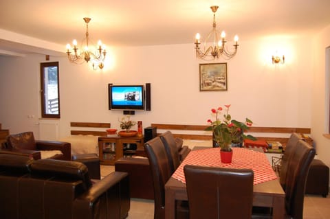 Cabana Moţilor Bed and breakfast in Cluj County