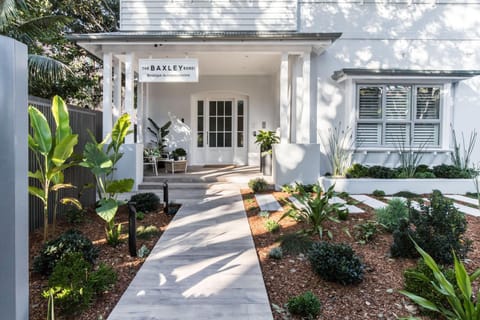 Patio, Facade/entrance, Garden