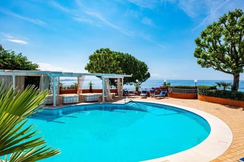 Bird's eye view, Garden, Solarium, Pool view