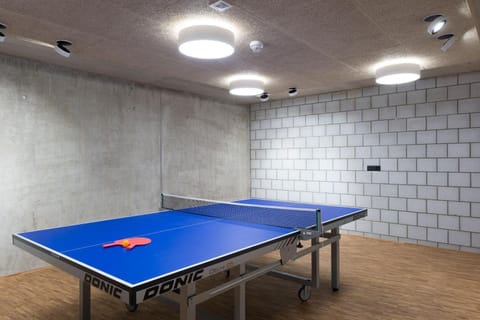 Table tennis