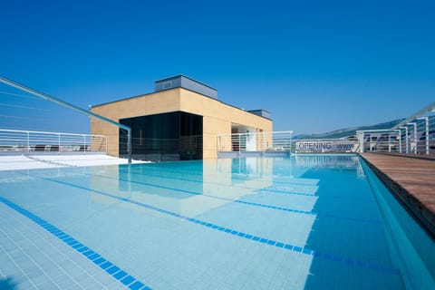 Spring, Day, Decorative detail, Swimming pool