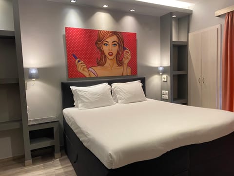 Bed, Photo of the whole room