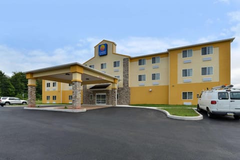 Comfort Inn and Suites Manheim Hotel in Pennsylvania