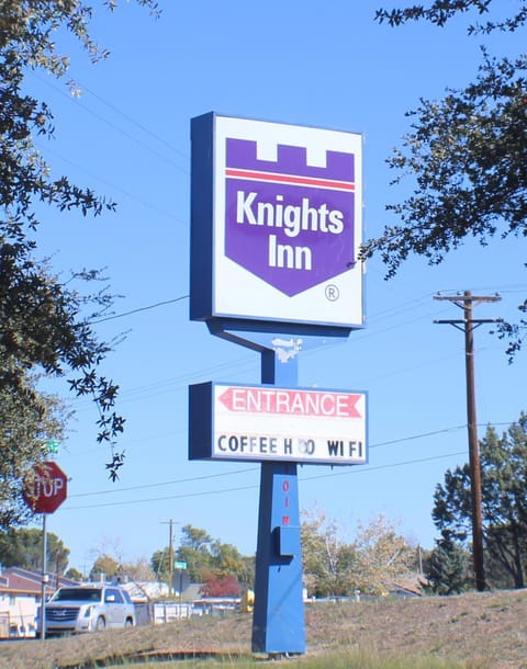 Knights Inn Payson Motel in Payson