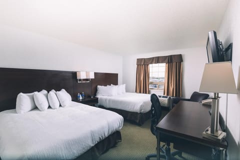 Service Plus Inns and Suites Hotel in Grande Prairie