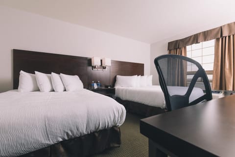 Service Plus Inns and Suites Hotel in Grande Prairie