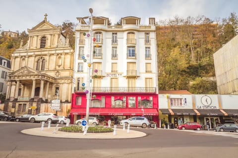 Le CESAR HOTEL Hotel in Clermont-Ferrand