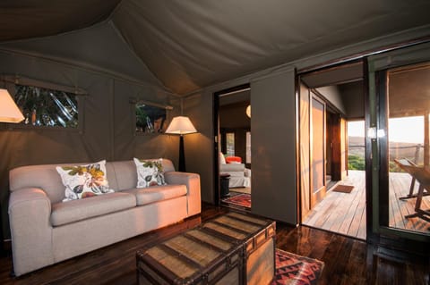 HillsNek Safari Camp – Amakhala Game Reserve Natur-Lodge in Eastern Cape