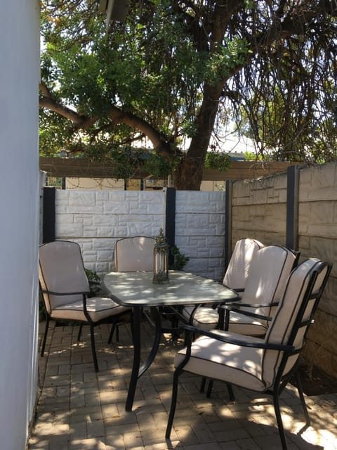 Spinoza Self Catering Accommodation Alojamiento y desayuno in Windhoek