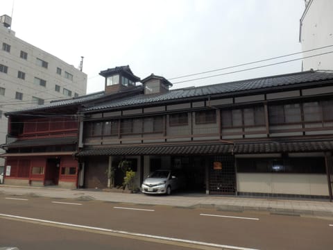 Sumiyoshiya Ryokan in Kanazawa