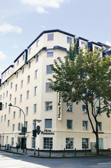 Apartments Hotel Petersburg Copropriété in Neuss