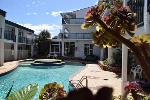 West Beach Lagoon 206 - Sleeps Three! Value!!! Condo in Perth