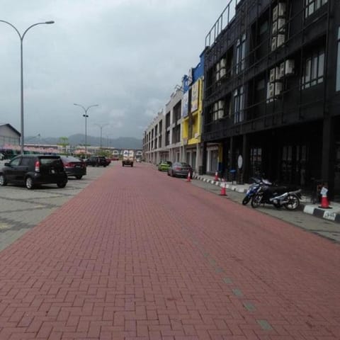 Property building, Day, View (from property/room), Street view, Location, Parking