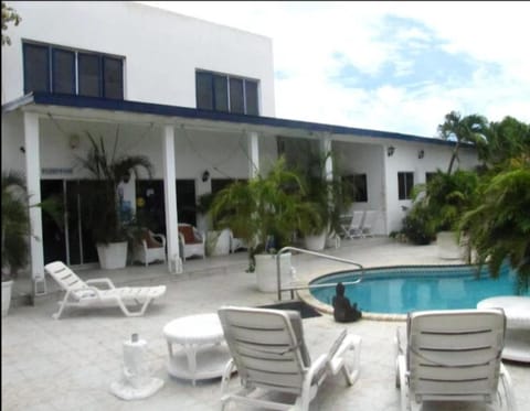 Palmita Hotel Hostel Hostal in Oranjestad