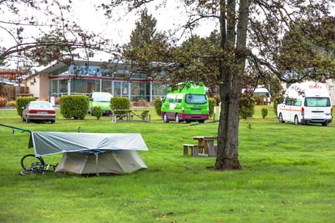 Te Anau Lakeview Holiday Park & Motels Terrain de camping /
station de camping-car in Te Anau