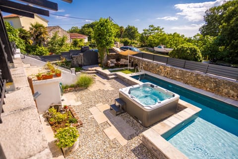 Garden, Hot Tub, Pool view, Swimming pool