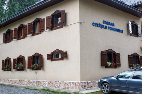 Pension Cabana Cetatile Ponorului Bed and Breakfast in Cluj County