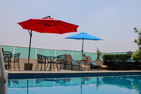 Balcony/Terrace, Swimming pool