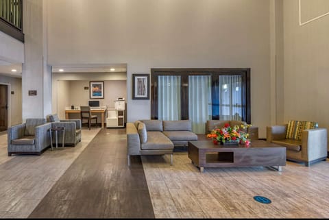 Comfort Suites Alpharetta-Roswell - Atlanta Area Hotel in Alpharetta