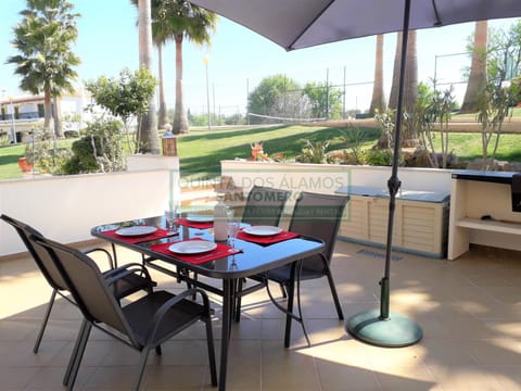 BBQ facilities, Garden, Balcony/Terrace, Dining area