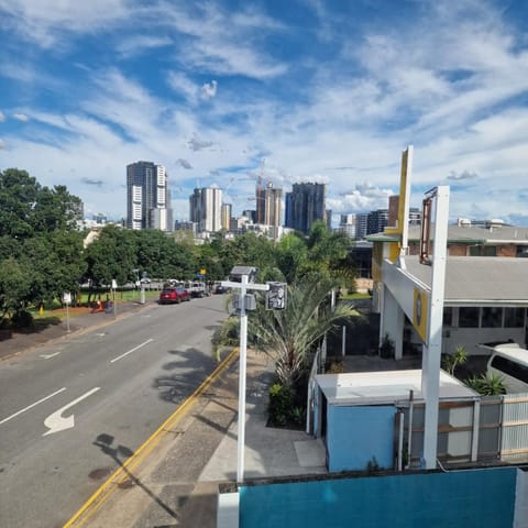 Property building, Day, Neighbourhood, City view, Street view, Location