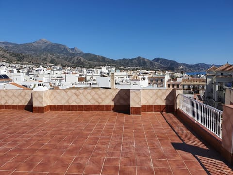 Balcony/Terrace, City view