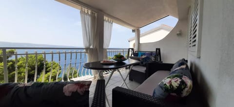 Sunrise Vid Condo in Split-Dalmatia County