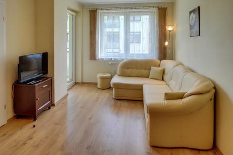 TV and multimedia, Living room, Photo of the whole room, Seating area