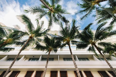 Hilton Vacation Club The Modern Honolulu Hotel in Honolulu