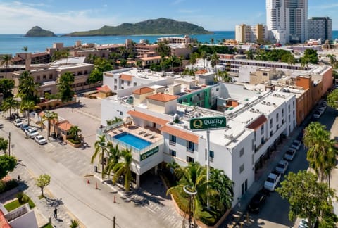 Property building, Nearby landmark, Natural landscape, Street view, Location