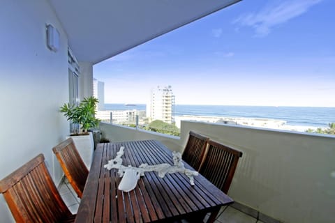 Patio, Balcony/Terrace, Seating area, Dining area, Sea view