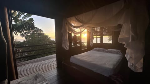 Bed, View (from property/room), Balcony/Terrace, Bedroom