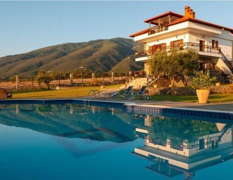 Olympus Pantheon Luxury Villas, Panel Hospitality Homes & Villas Moradia in Pieria, Greece