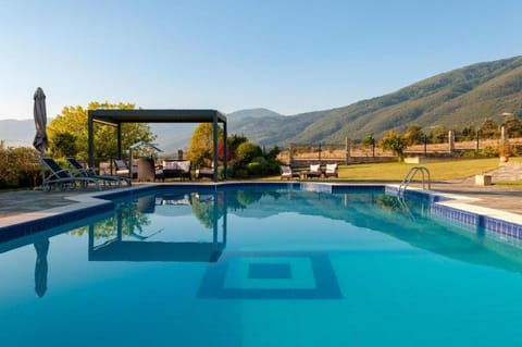 Mountain view, Swimming pool, sunbed