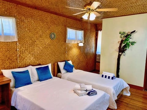 Peak View Resort Bed and Breakfast in San Vicente