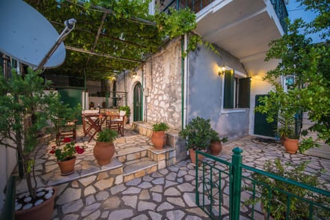 Filippa's Katoi Apartment in Lefkada, Lefkada Municipality, Greece