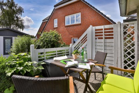 Property building, Patio, BBQ facilities, Garden, Balcony/Terrace