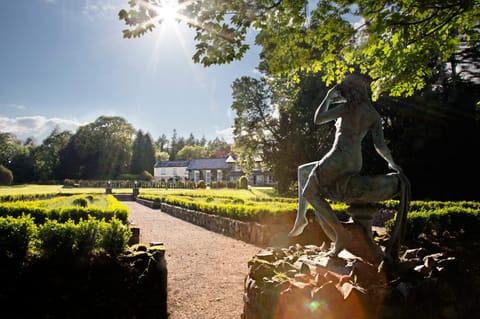 Property building, Garden, Decorative detail