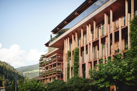 Small Luxury Hotel of the World - DasPosthotel Hôtel in Zell am Ziller
