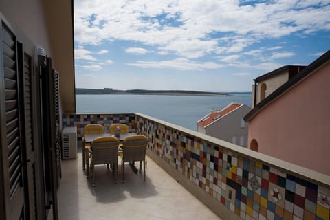 View (from property/room), Balcony/Terrace, Seating area, Sea view