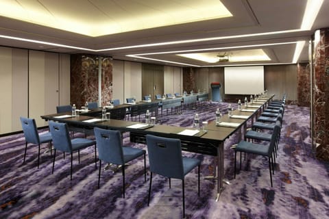 Meeting/conference room